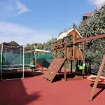 아파트 Szarszo