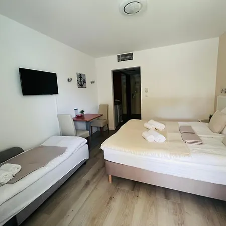 Szarszo * بالاتونسزارسكو